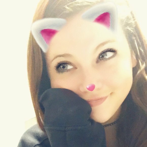 Meet your Posher, Casey - Picture 1 of 1